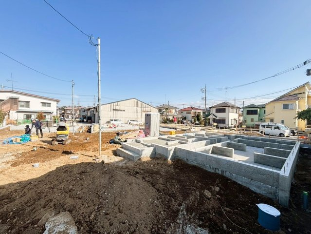 町田市小山町の前面道路含む現地写真|☆販売価格4480万円から購入可能
☆月々9万円台～夢のマイホーム♪広いリビング、大容量の収納やクロ
