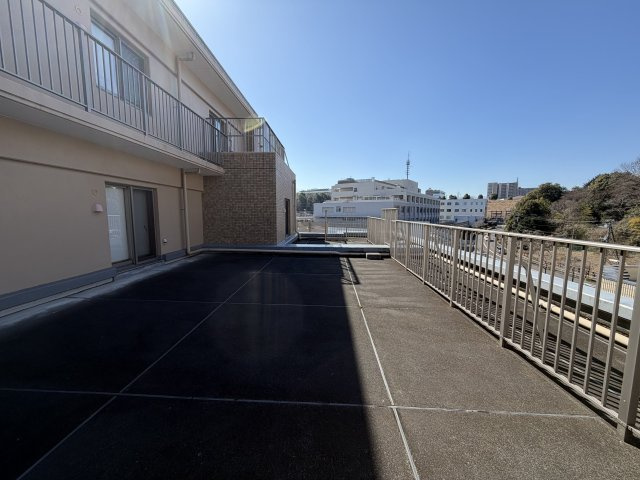 エンゼルラクシィ南大沢のバルコニー|広々としたバルコニーです