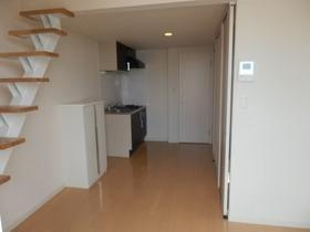 カスティーロ松ヶ丘の居間・リビング