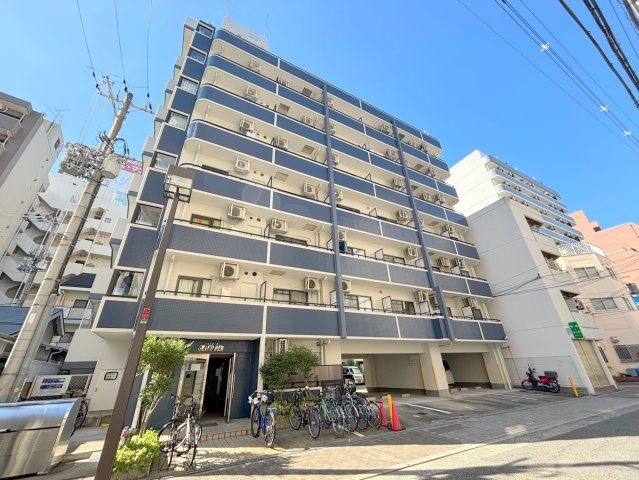 大阪市東淀川区東中島１丁目の賃貸マンションの外観