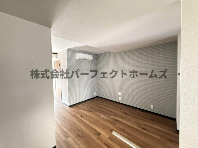DMハイツ松丘の居間・リビング|使いやすい居間です