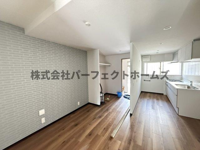 DMハイツ松丘の内装|内装は落ち着いています