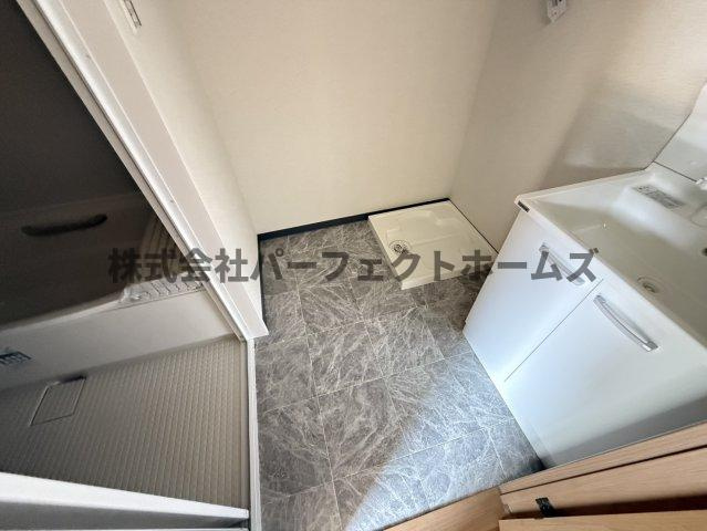 DMハイツ松丘の洗面所|広い洗面スペース