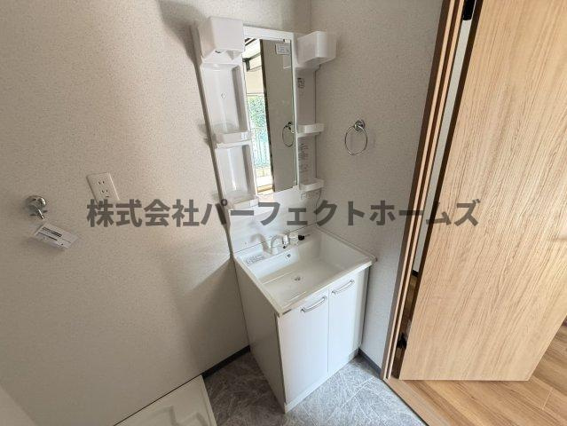 DMハイツ松丘の独立洗面台|朝の身支度には欠かせない独立洗面化粧台