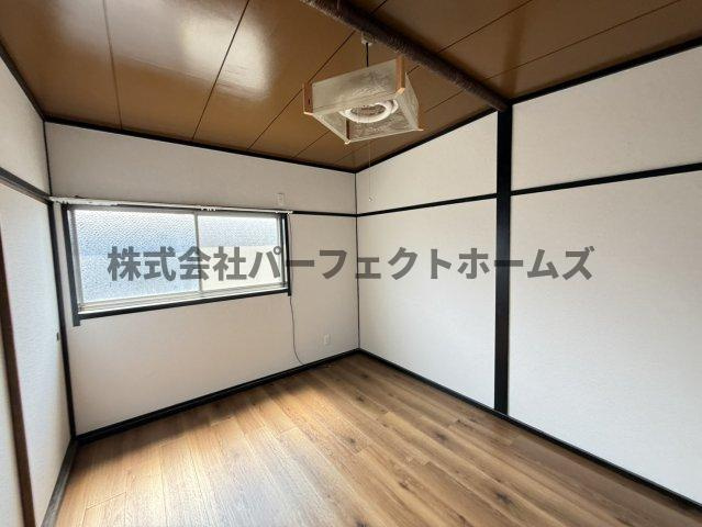 DMハイツ松丘の洋室|ゆったりした洋室です