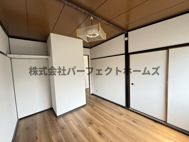 DMハイツ松丘の洋室|個人の部屋や寝室として使える洋室です
