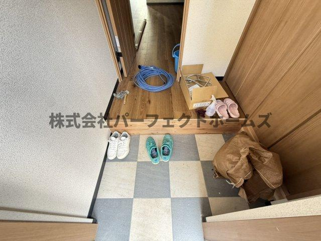DMハイツ松丘の玄関|落ち着いた玄関です