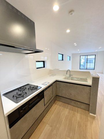 練馬区栄町　心惹かれる魅力的な街　限定1棟のキッチン