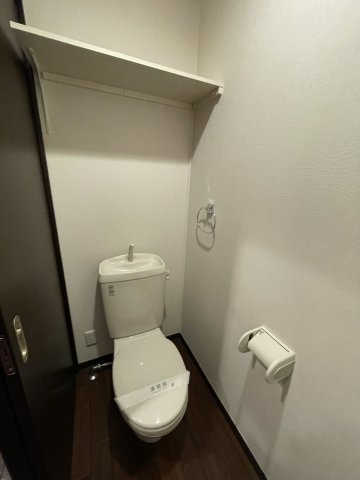 アザレアのトイレ