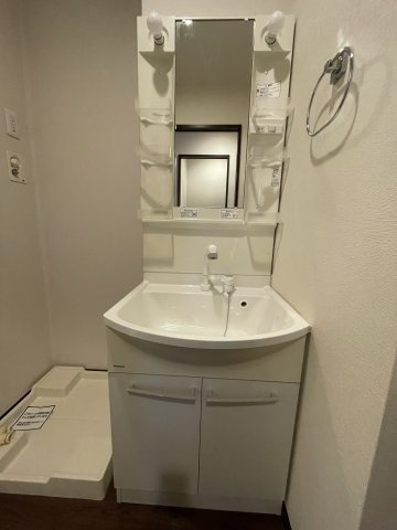 アザレアの独立洗面台