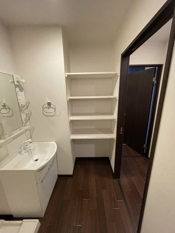 アザレアの洗面所