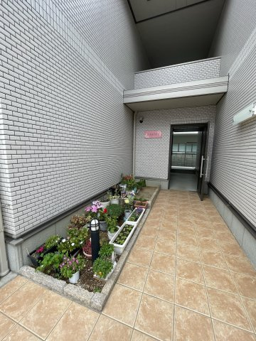 アザレアのエントランス