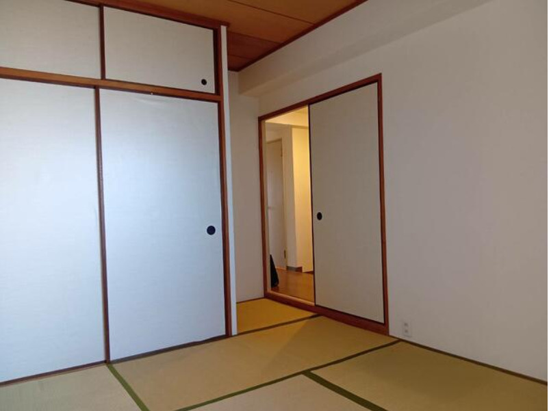 ハイラーク明石の和室