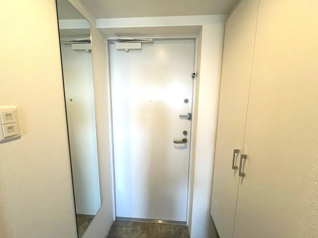 セレニテ東三国ミラクの玄関