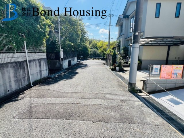 駐車2台　耐震等級3　西区樫野台2丁目　A号棟　新築戸建の周辺