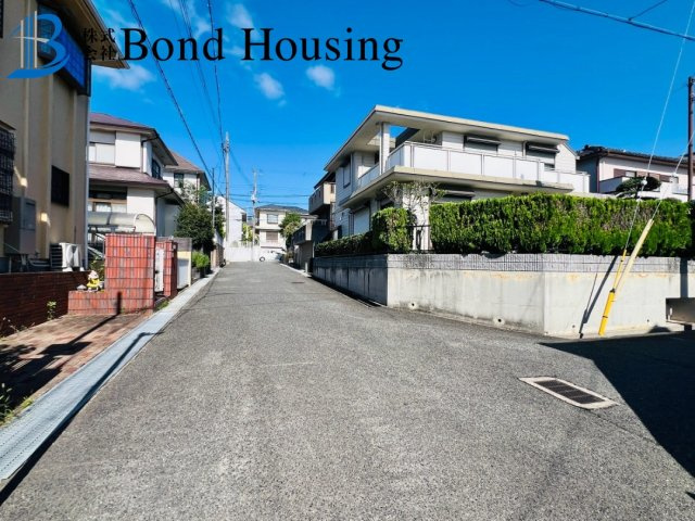駐車2台　LDK16帖　西区樫野台2丁目　B号棟　新築戸建のその他