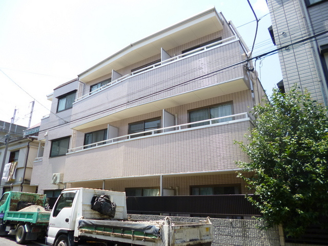 ルミエール東十条の外観|日当たり良好です♪