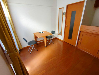 【居間・リビング】 | レオパレスリベル丸山