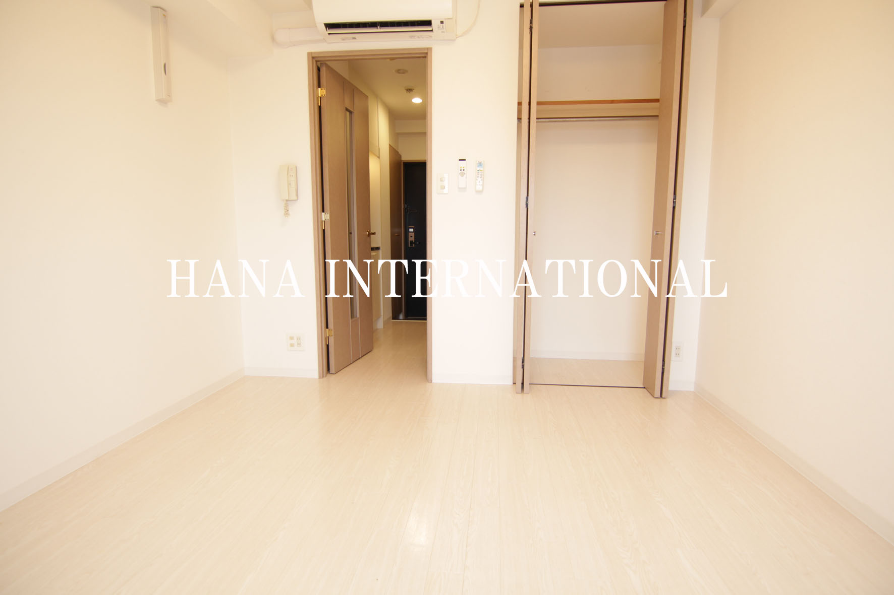 SOCIETＹ・SEASONSの居間・リビング