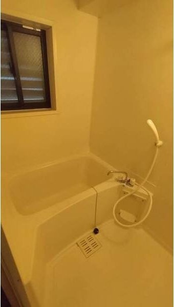 パストラル知多の浴室|落ち着いた空間のお風呂です