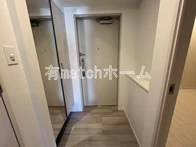 スプランディッド上本町WESTの玄関