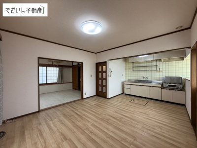 【居間・リビング】 | 行田市前谷　中古住宅   | 現地(2026年3月撮影)
リフォーム前