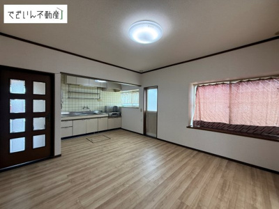 【居間・リビング】 | 行田市前谷　中古住宅   | 現地(2026年3月撮影)
リフォーム前