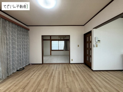 【居間・リビング】 | 行田市前谷　中古住宅   | 現地(2026年3月撮影)
リフォーム前