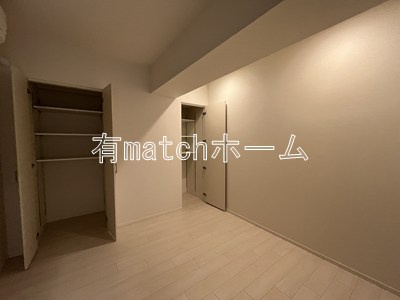 スプランディッド上本町WESTの洋室