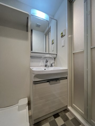 ファステート難波デラックスの洗面所|ファステート難波デラックス　独立洗面台