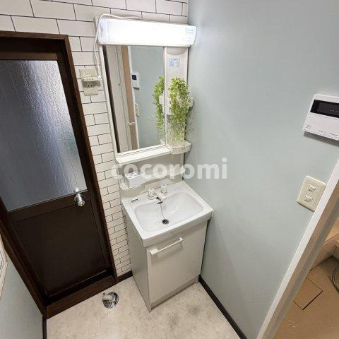 河北東町リノベテラスの洗面所