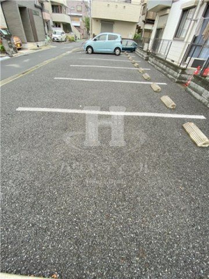 【駐車場】 | ベルエスペランサドゥ | 駐車場に車を止められます