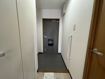 【玄関】 | メゾン高松Ⅱ | きれいな玄関です