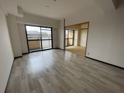 【エントランス】 | メゾン高松Ⅱ | 清潔感のあるエントランス