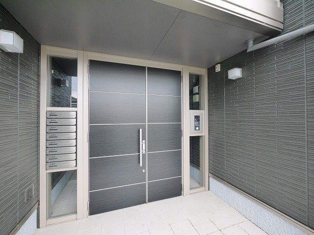 シャーメゾン　フィオールのエントランス