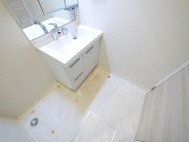 シャーメゾン　フィオールの独立洗面台