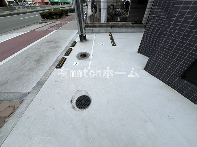 Alivis都島通の駐車場