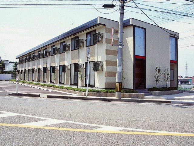 レオパレスセジュール茶屋の外観