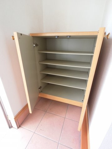 【玄関】 | フォレストサイド富里　C