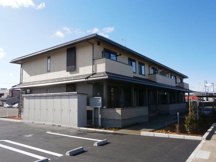 柏崎市田中のアパート