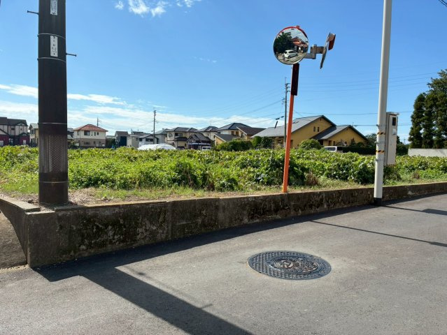 久留米市三潴町売地の前面道路含む現地写真
