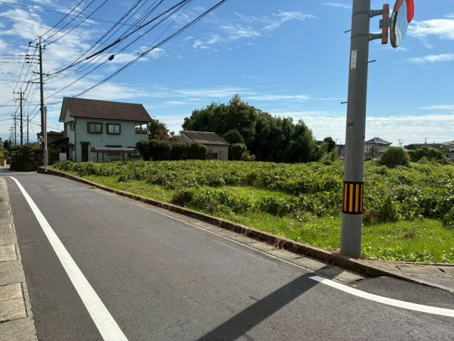 久留米市三潴町売地の前面道路含む現地写真