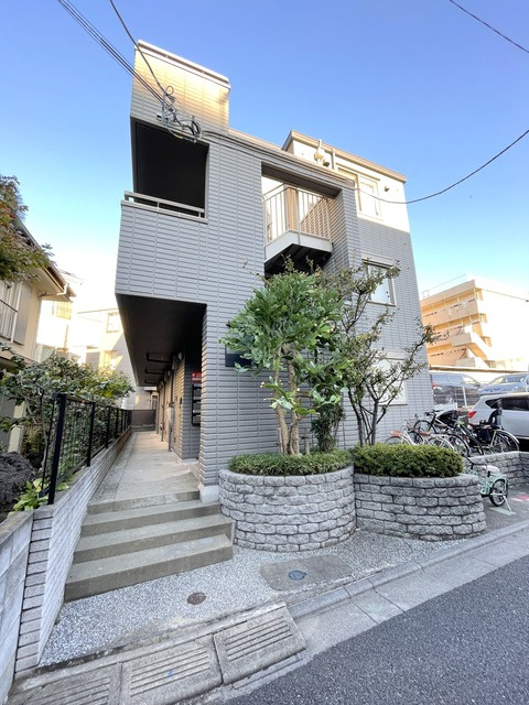 KMメゾンのエントランス|★HEBEL HAUSの賃貸住宅へーベルメゾン★