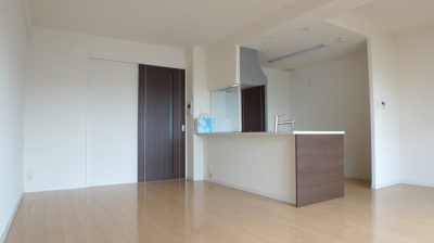 【居間・リビング】 | アルファステイツ大学病院通り