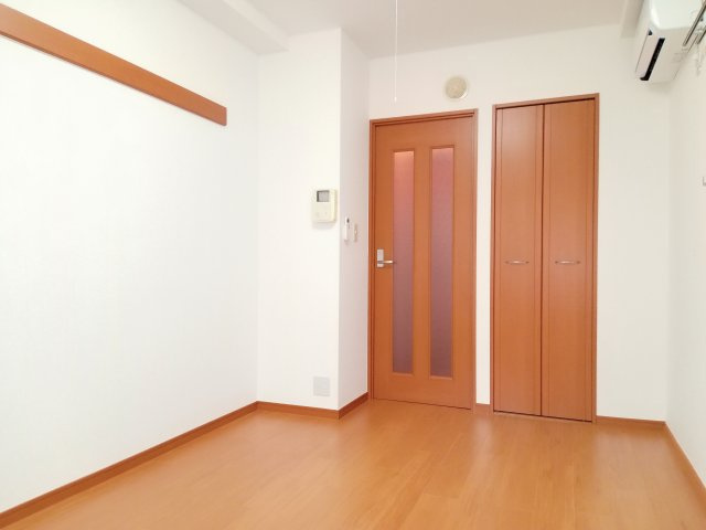 調布市多摩川５丁目の賃貸マンションの居間・リビング
