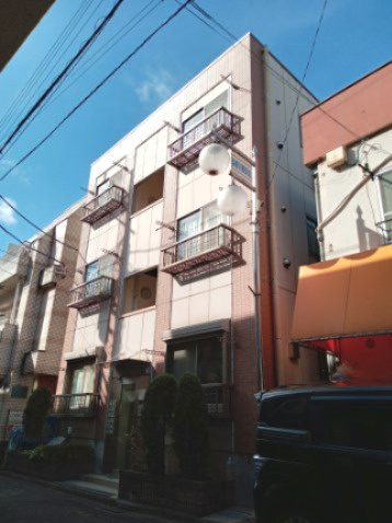 調布市多摩川５丁目の賃貸マンションの外観