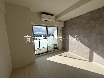スプランディッド上本町WESTの洋室