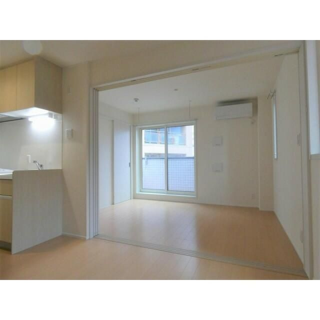 カーガ大塚の居間・リビング