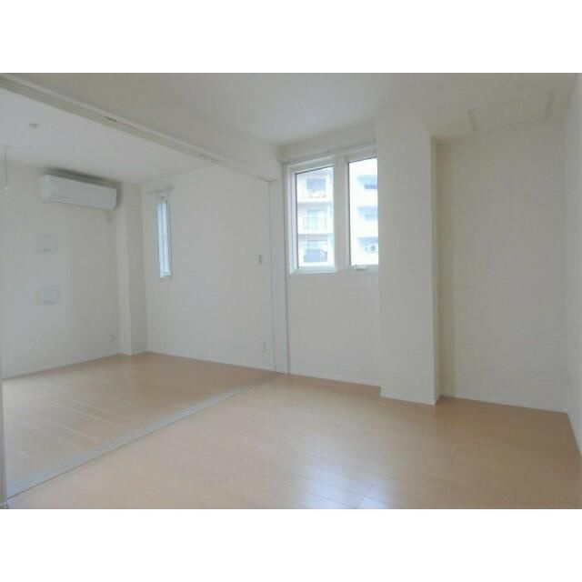 カーガ大塚の居間・リビング