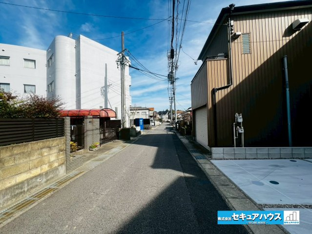 【今からご案内可能】豊明市前後町鎌ケ須　全4棟の前面道路含む現地写真|事前予約にて現地ご見学いただけます！お気軽にお問い合わせください♪
■株式会社　セキュアハウス　豊明支店■
住宅ローンに強く、知識、経験豊富なスタッフ在籍
お客様に寄り添い、ご成約後もサポート致します